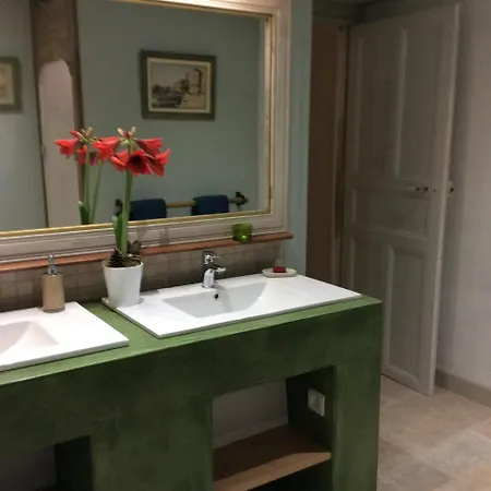 Grand Argence Bed & Breakfast *